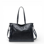 Bolsa feminina Eliana em couro legítimo preta, sofisticada e versátil para diversas ocasiões.