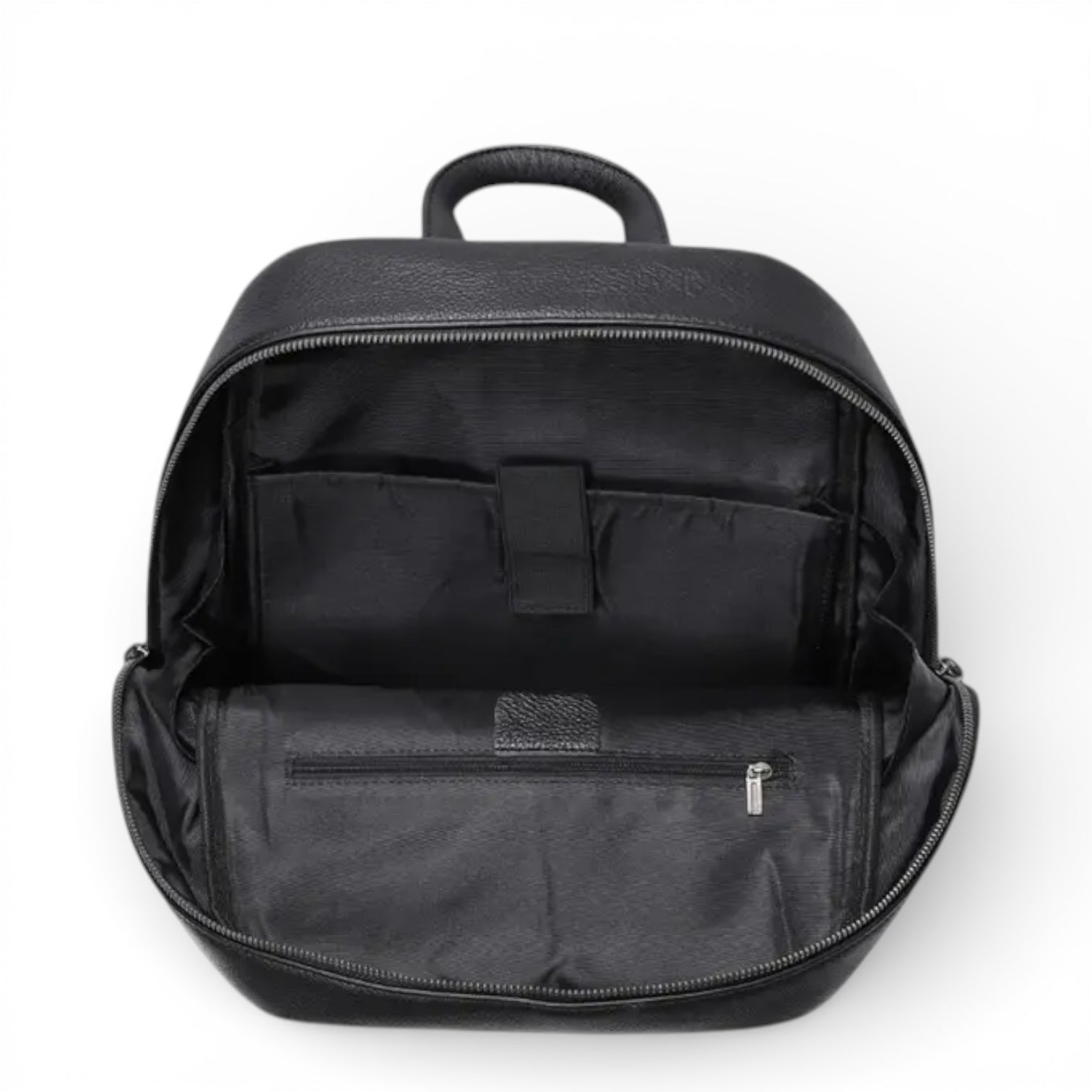 Interior da mochila Aligator em couro legítimo preta, com divisórias organizadoras e bolso com zíper.
