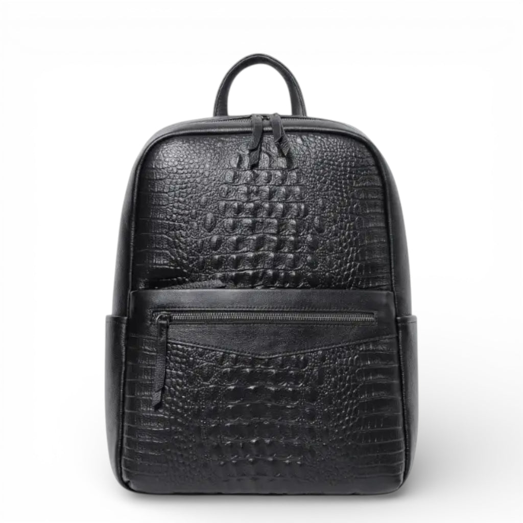 Mochila de couro legítimo preta Aligator, elegante, resistente e versátil para trabalho ou lazer.