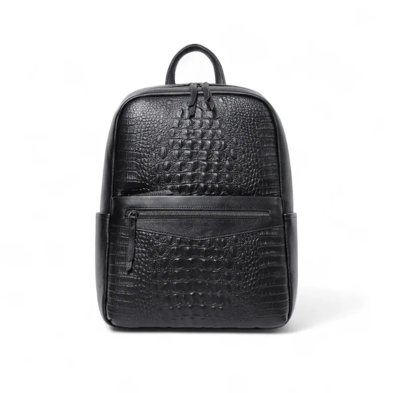 Mochila de couro legítimo preta Aligator, elegante, resistente e versátil para trabalho ou lazer.